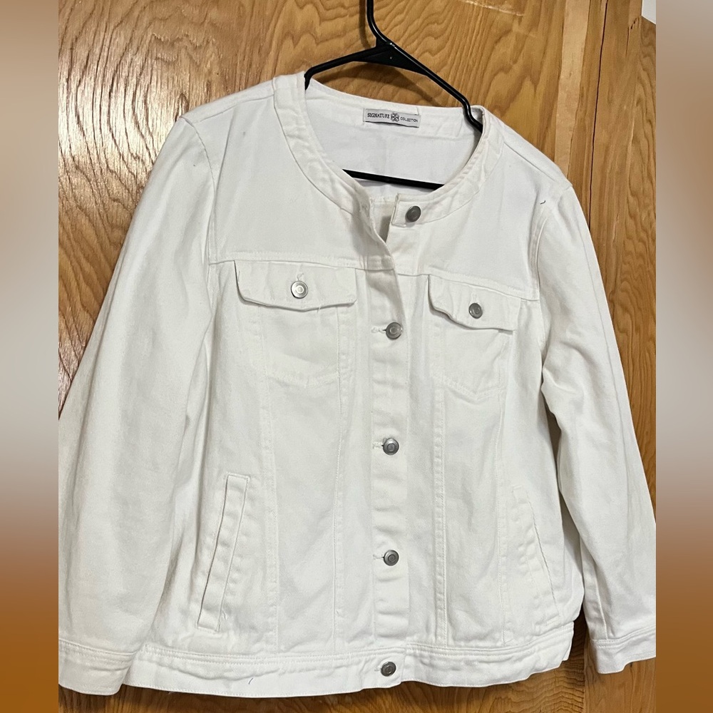 Elegant White Jean Jacket for Women
